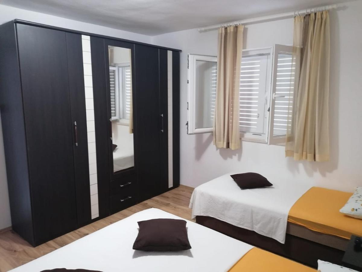 Apartment Slavica Трогир Экстерьер фото