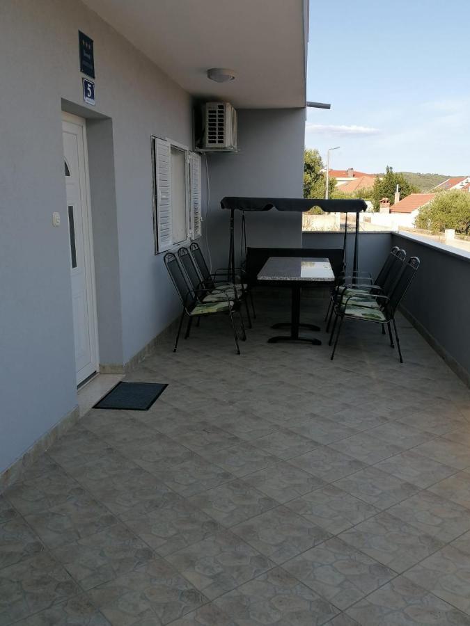 Apartment Slavica Трогир Экстерьер фото