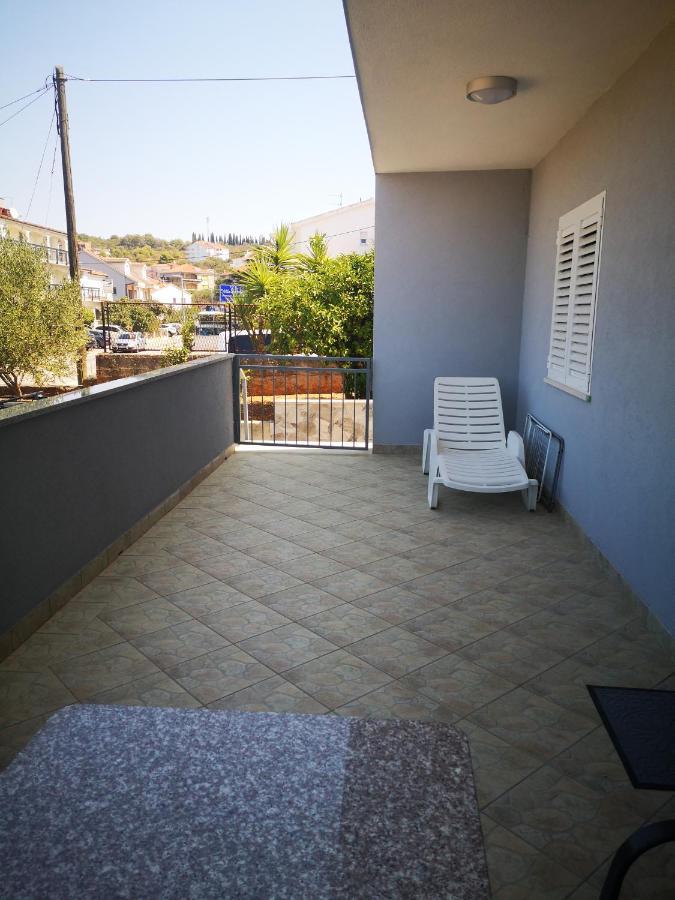 Apartment Slavica Трогир Экстерьер фото